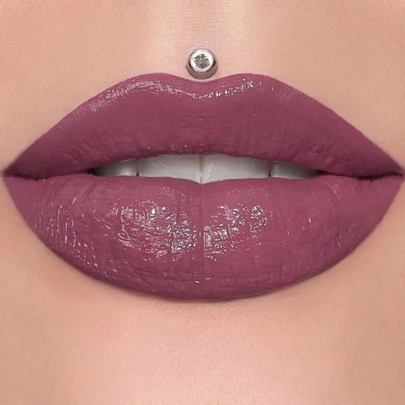 🍀 JEFFREE STAR NWT SUPREME GLOSS IMPROPER - Picture 1 of 6